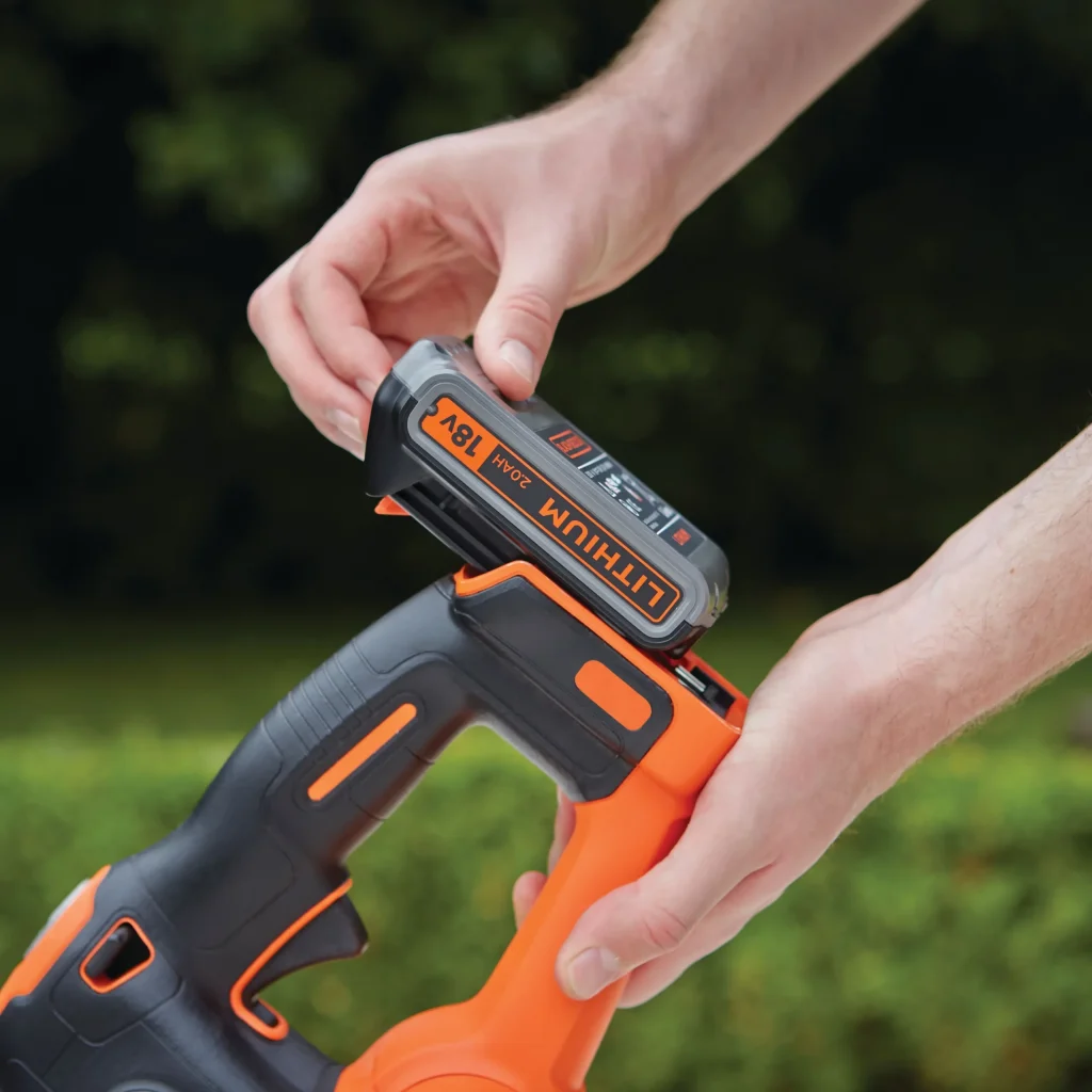מסור גדר חיה אורך 50 ס"מ נטען BLACK DECKER